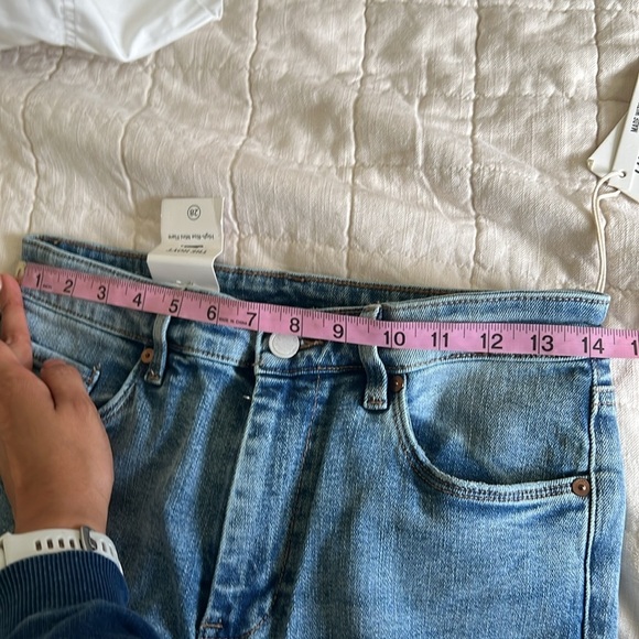 Blank NYC Hoyt Jeans - Picture 3 of 11